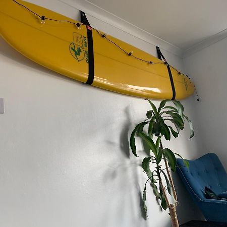 New Quay Sea Views With Large Deck One Bedroom Very Close To Beach And Town מראה חיצוני תמונה